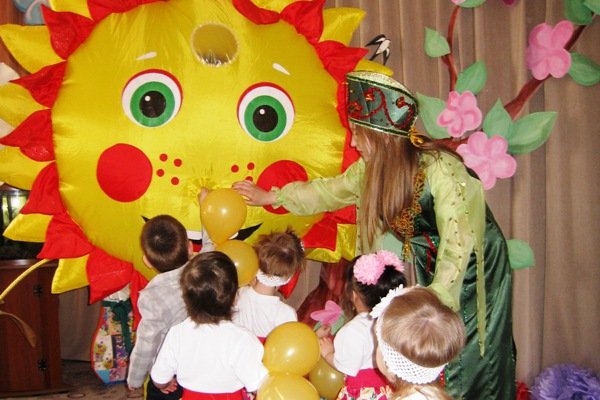 В Доме ребенка при ИК-5 прошел весенний праздник «Здравствуй, Солнышко!»